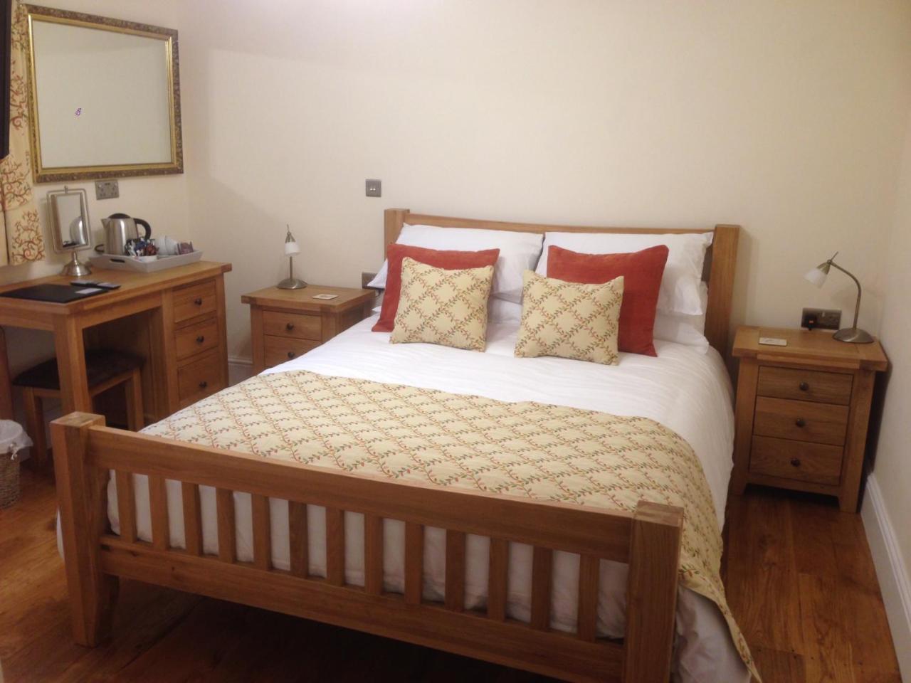 Pontyclerc Farm House Bed And Breakfast Ammanford Exteriér fotografie